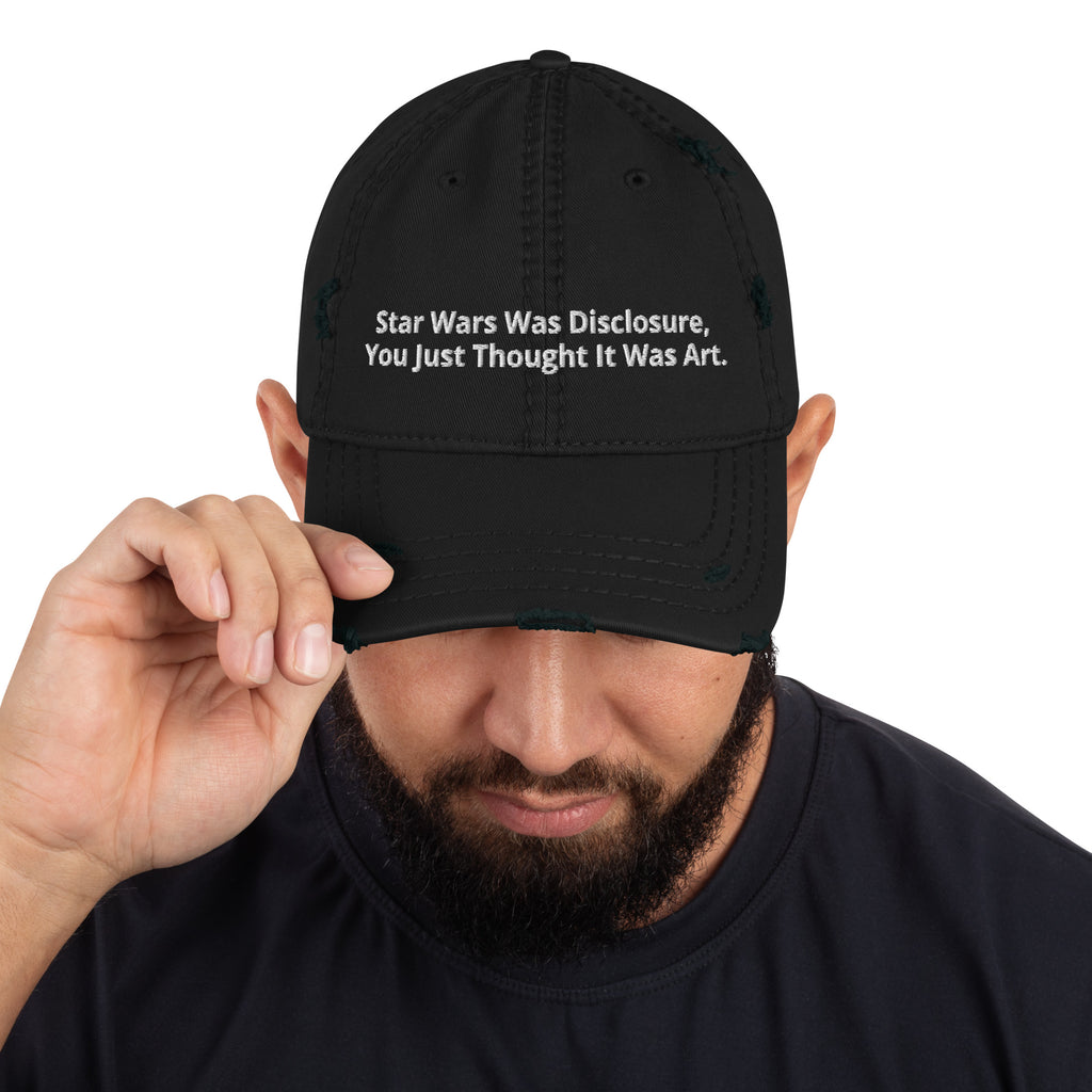 Disclosure graphic cap with low profile fit